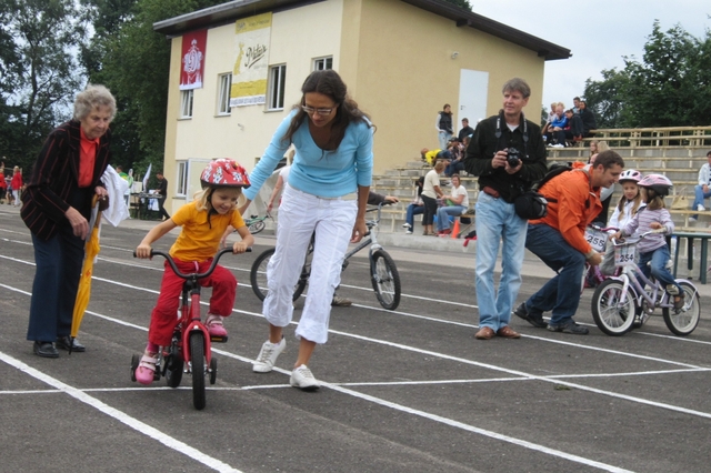 Aktīvi un atraktīvi sporta un mūzikas svētki Engurē