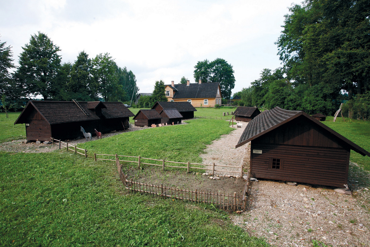 Kurzemnieku deķi Pastariņa muzejā