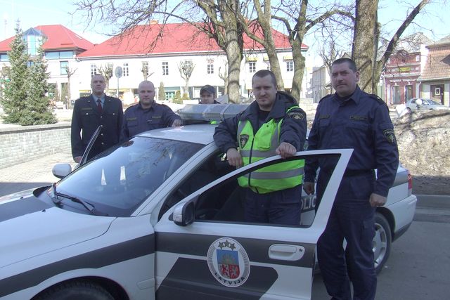 Ceļu policisti – par cieņu un likumiem