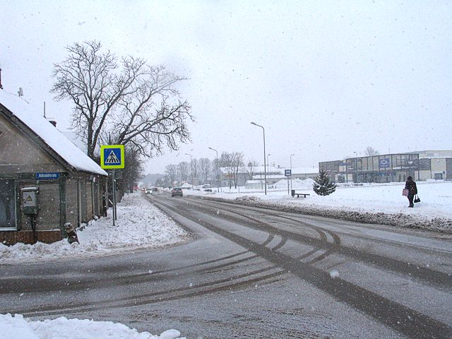 Bīstamā gājēju pāreja Kurzemes ielā?