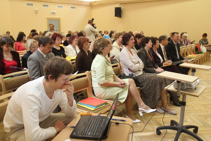 Diskusija «Pedagogu konkurētspējas attīstības scenāriji» Tukuma 2. pamatskolā