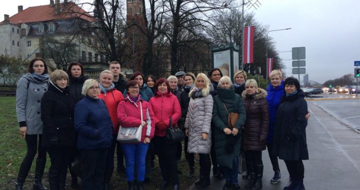 Arī Tukuma mediķi piedalās protesta akcijā Rīgā