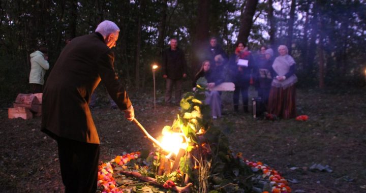 Šovakar Tukuma pilskalnā atzīmēs Baltu vienības dienu