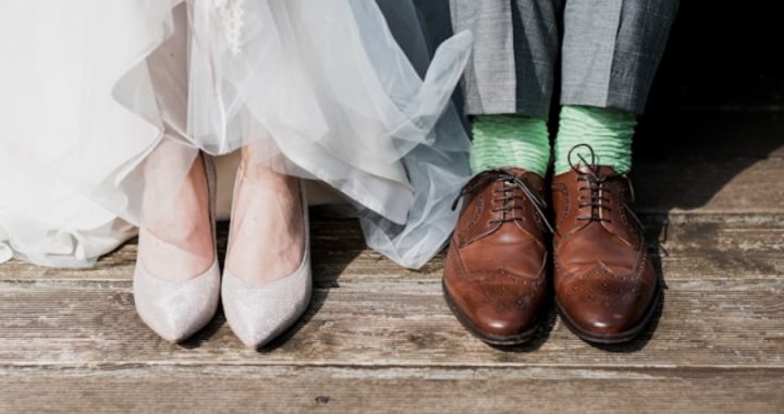 Dreskods kāzu viesiem: uzvalks un vakarkleitas kāzām