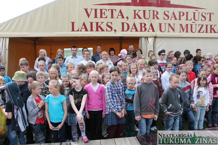 Noslēgusies makulatūras vākšanas akcija